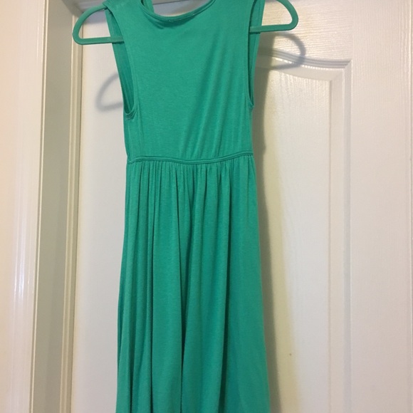 New condition (no tag) sleeveless jersey dress - Picture 4 of 4